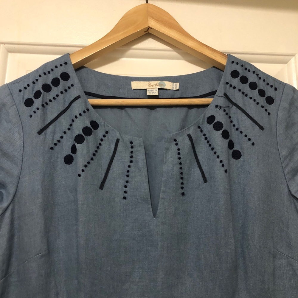 Bisen Light Blue Cap-Sleeve Dress with Decorative Accents size 8 - Picture 3 of 8